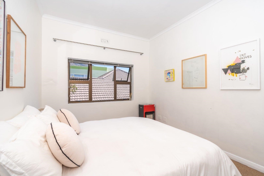 To Let 2 Bedroom Property for Rent in Vredehoek Western Cape